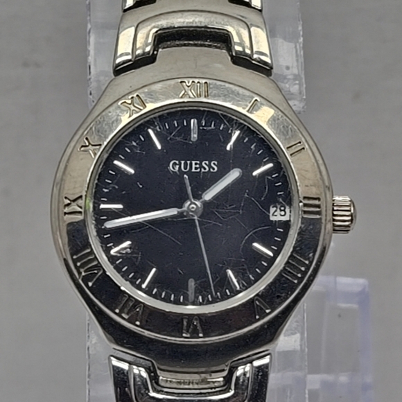 Womens Guess Watch G75467L Silver Tone 25mm Round Date Dial New Battery - Picture 4 of 10